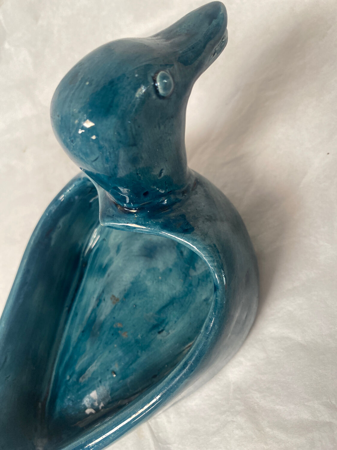 Empty duck blue ceramic pocket