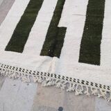 Fabulous personalised rug, authentic Moroccan rug, 150/250cm.