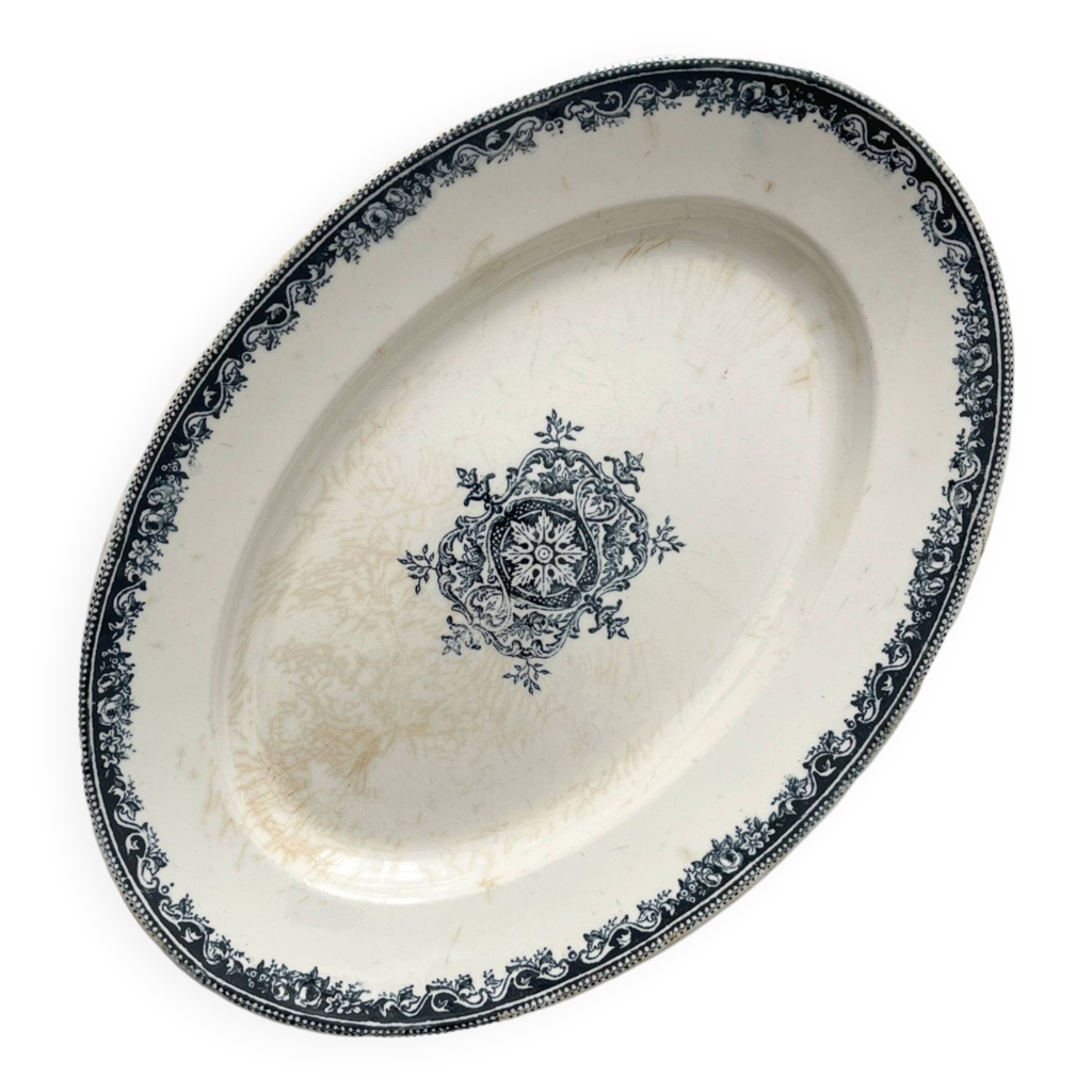 Plat ovale ancien, plat de service en faïence terre de fer k. & g