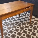 Brionnaise solid oak farm table