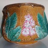 Large cache-pot or planter with chestnut flowers - Barbotine