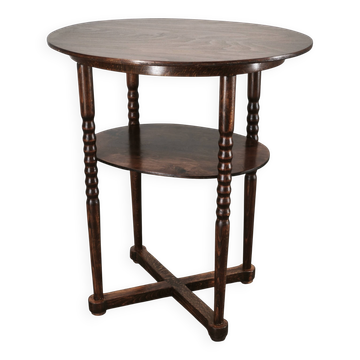 Table d'appoint ovale en hêtre Art Déco tchèque des années 1920 avec étagère inférieure