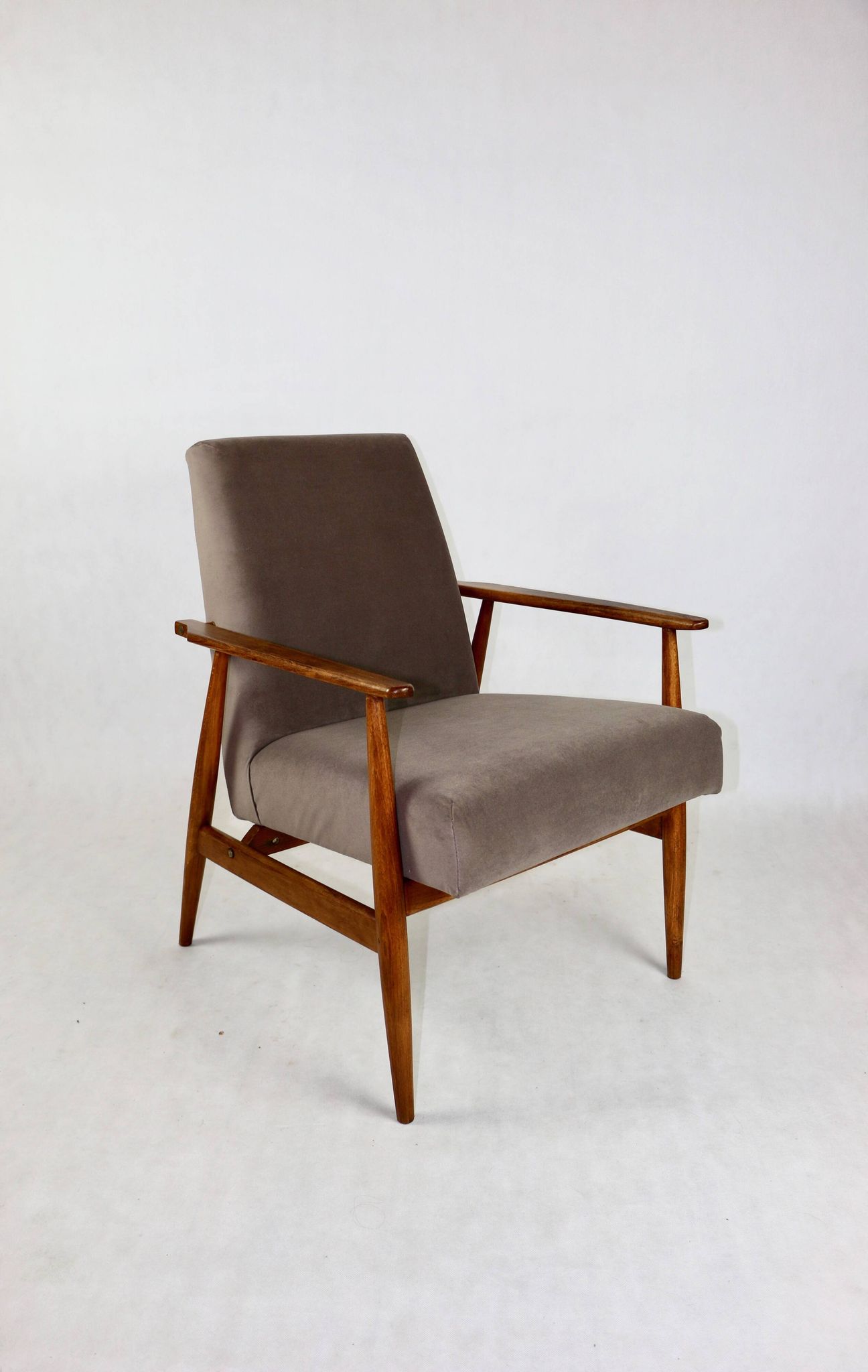 Fauteuil Lis, années 1970, velours marron chocolat clair Jade