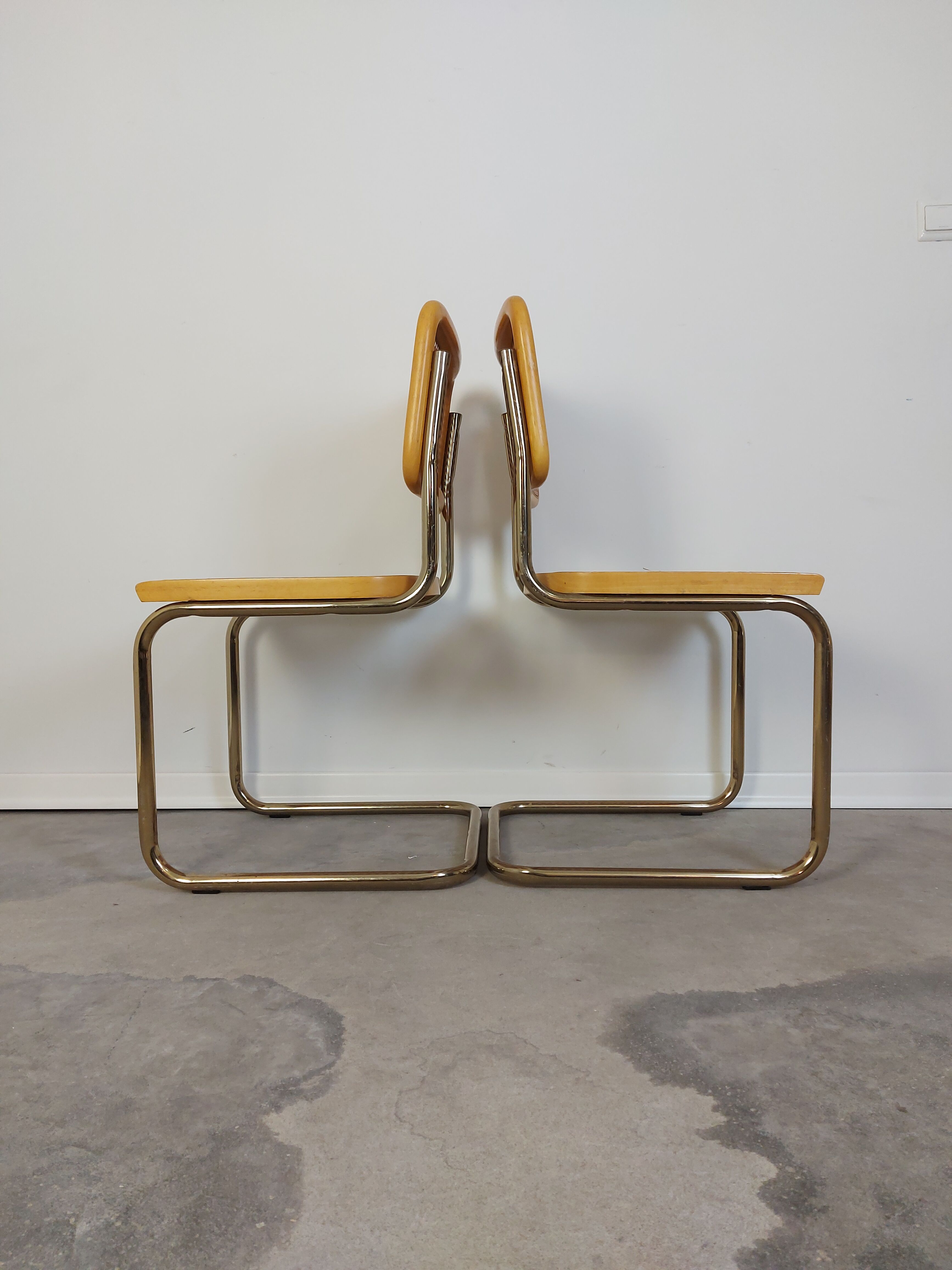 Chairs B32 by design Marcel Breuer 1980
