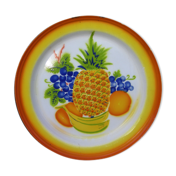 Enamelled dish 50 cm in diameter