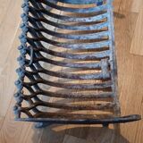 Cast iron log holder