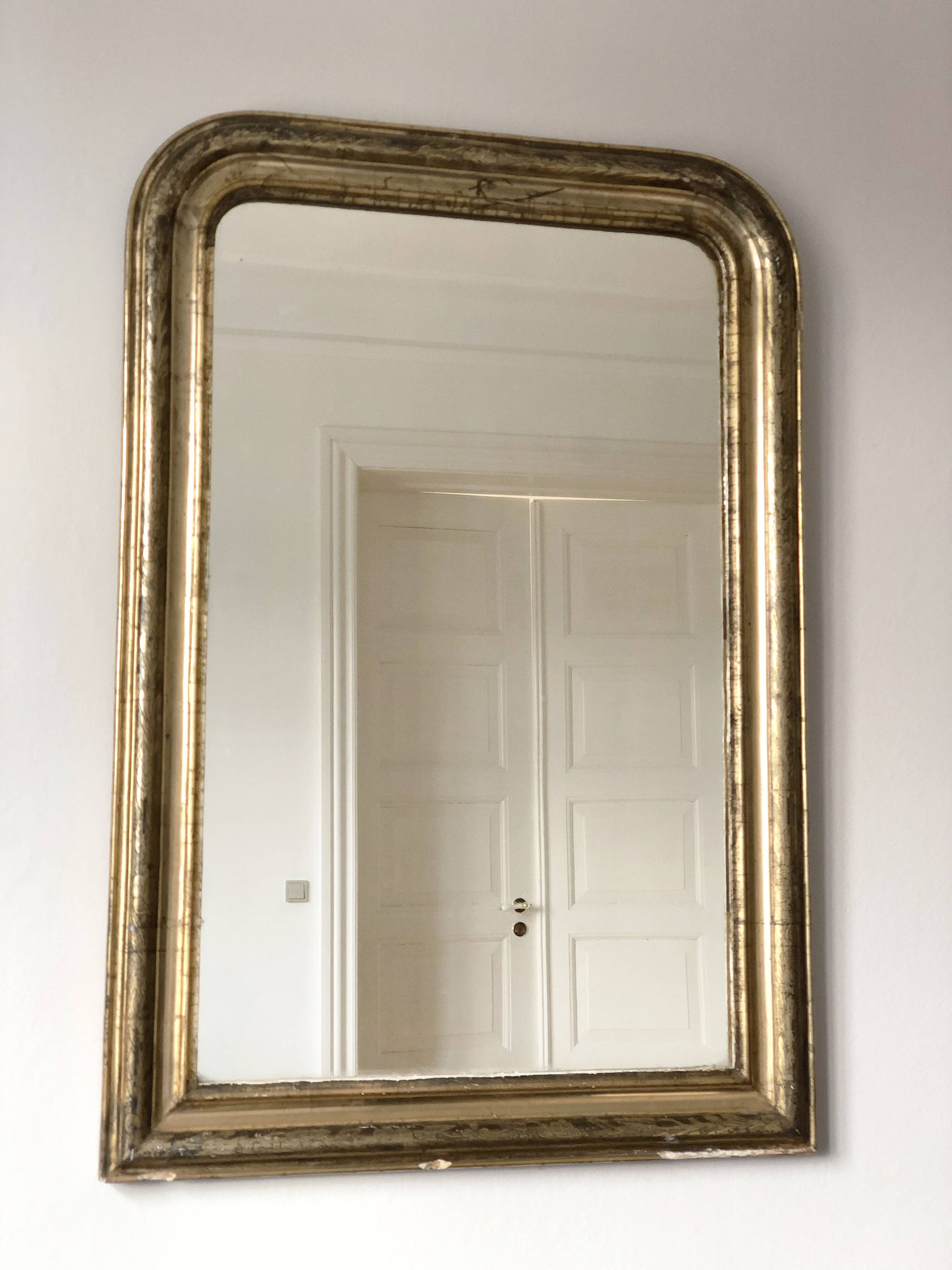 High Quality Antique Louis Philippe Giltwood Mirror France Late 19th Centur