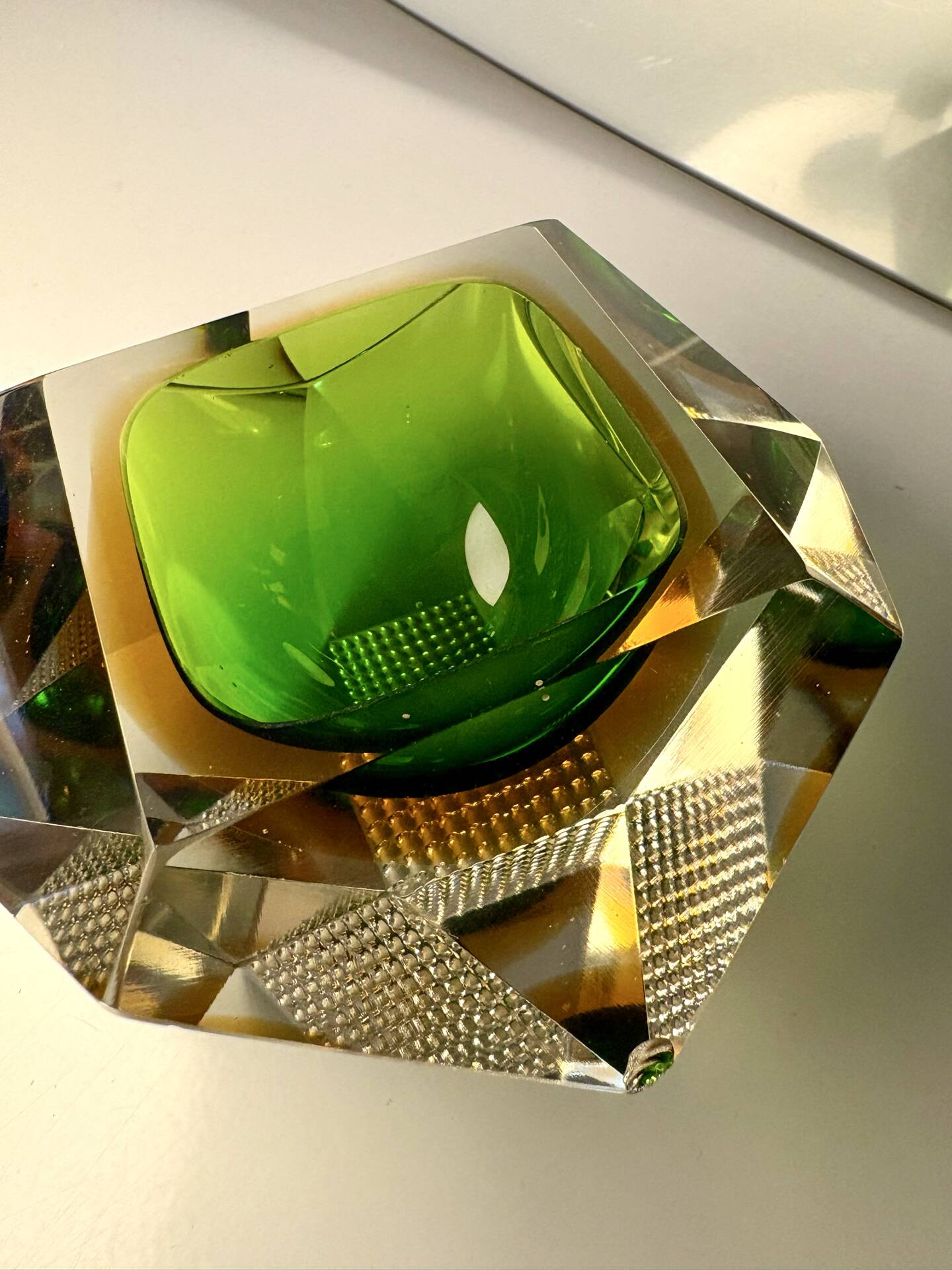 Cendrier Murano sommerso vert et ambre 1960