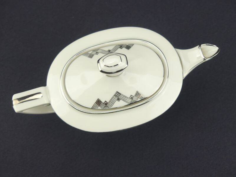 Art Deco tête-à-tête in Limoges porcelain by Legrand