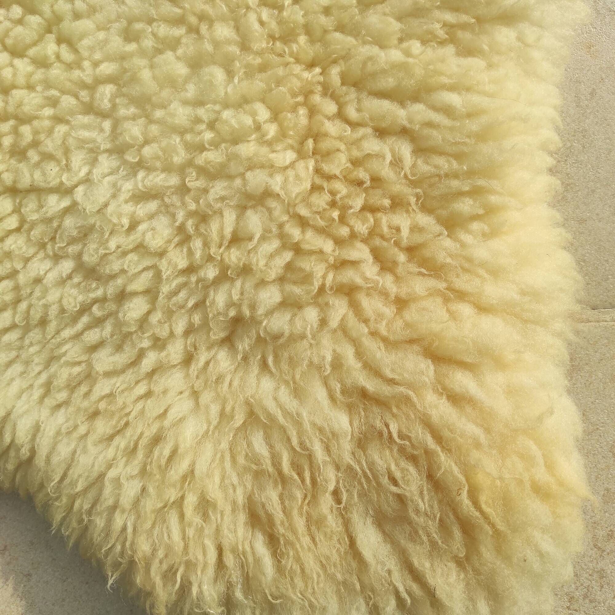 Carpet in Nature Skin Long-haired Sheepskin 132 cm x 80 cm x 9 cm thick