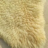 Carpet in Nature Skin Long-haired Sheepskin 132 cm x 80 cm x 9 cm thick