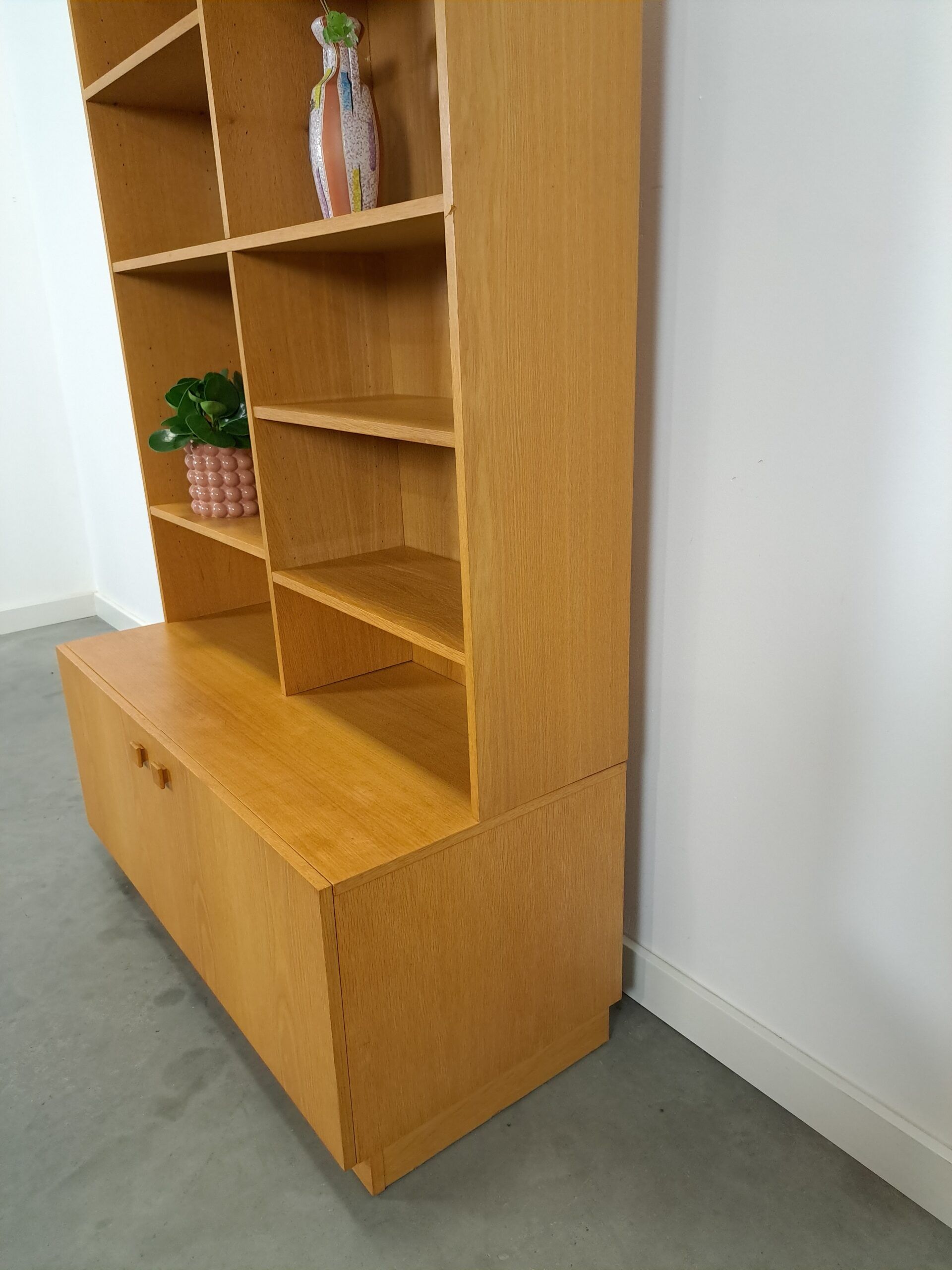 Tall LP bookcase with shelves from Sweden