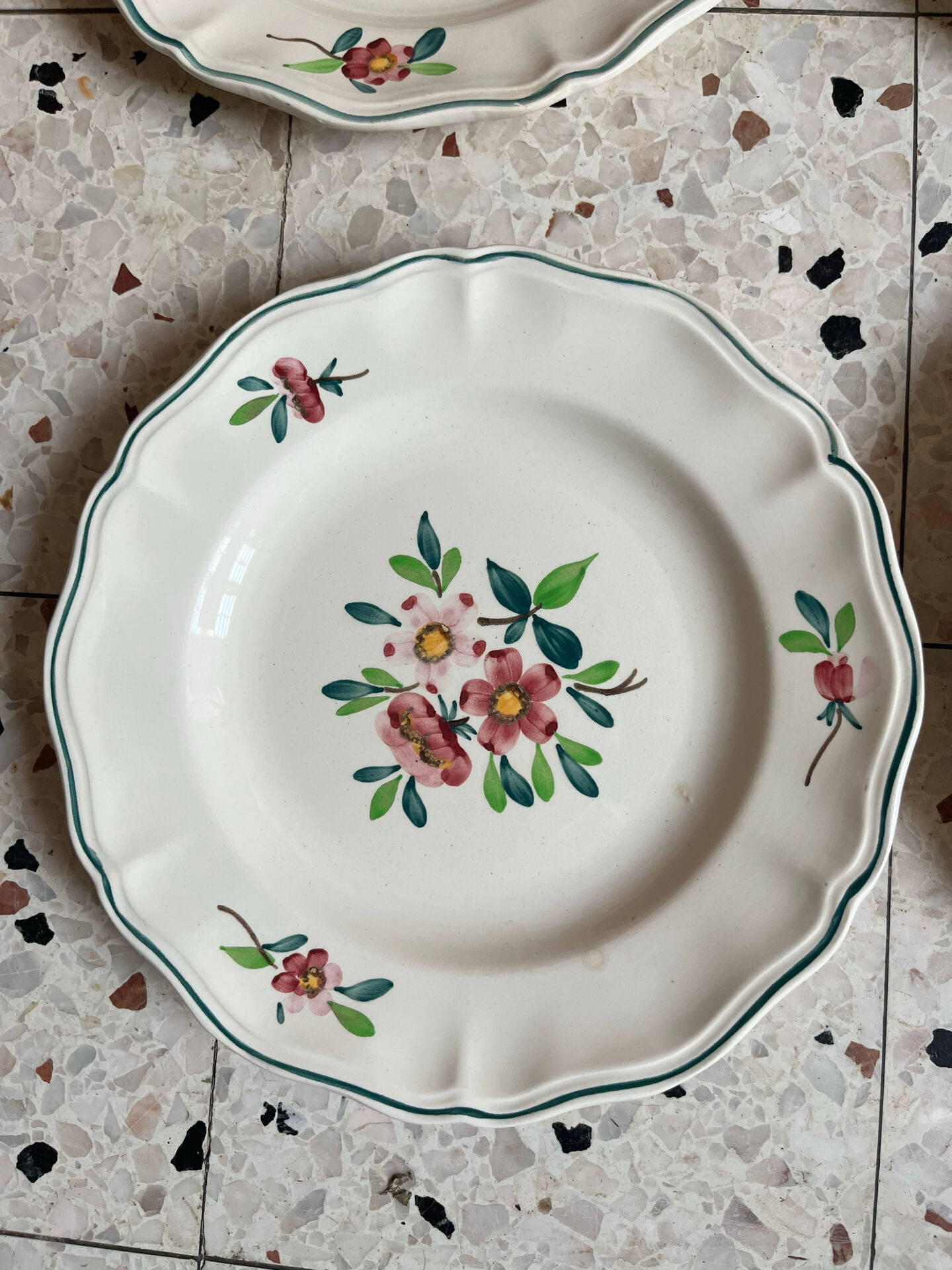 6 dinner plates