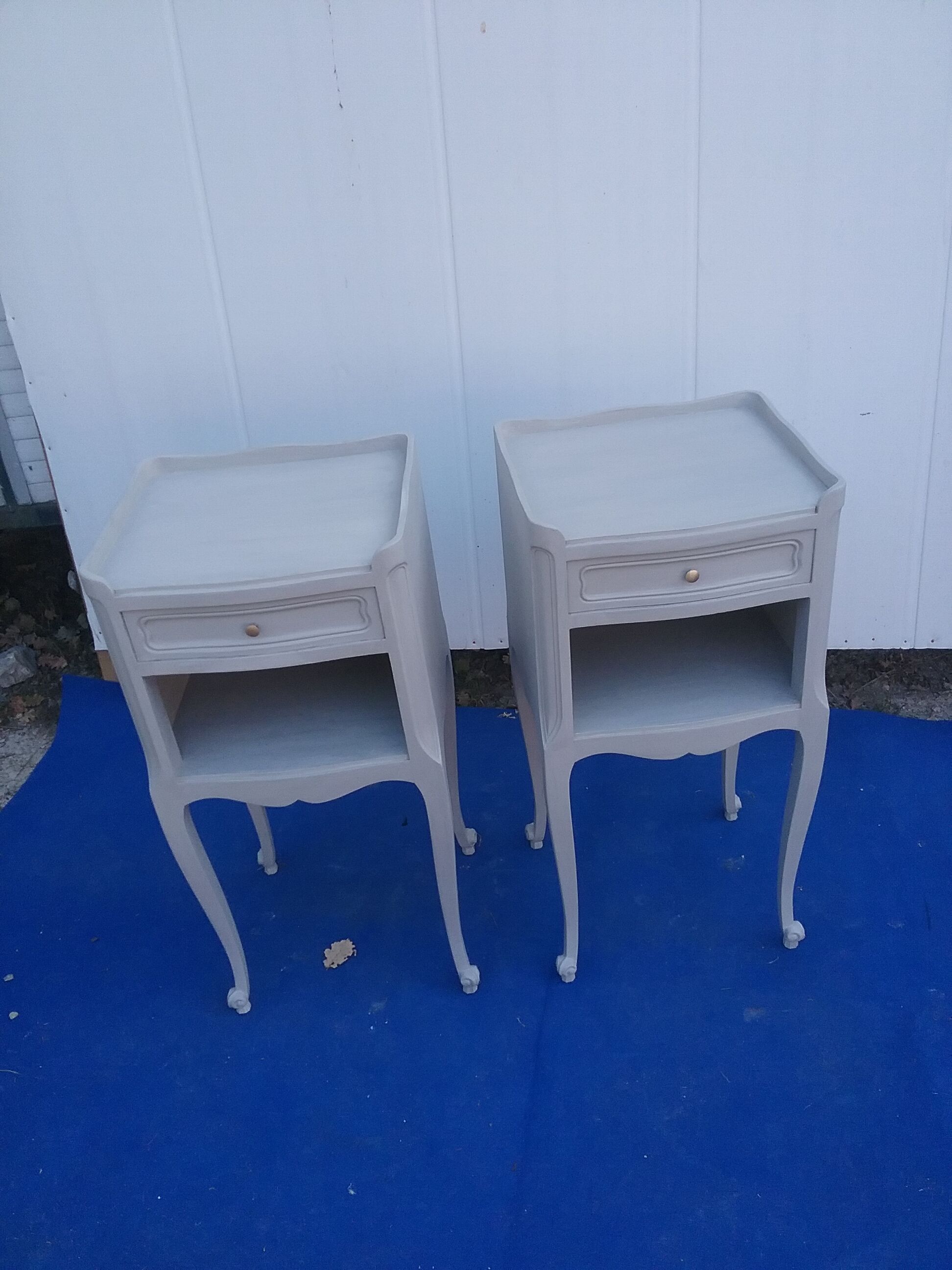 Pair of bedside tables style L XV gray