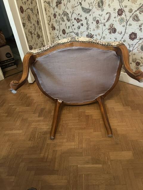 Upholstered chairs in cherry wood, Regency style, Louis XIV with its footrest (set).