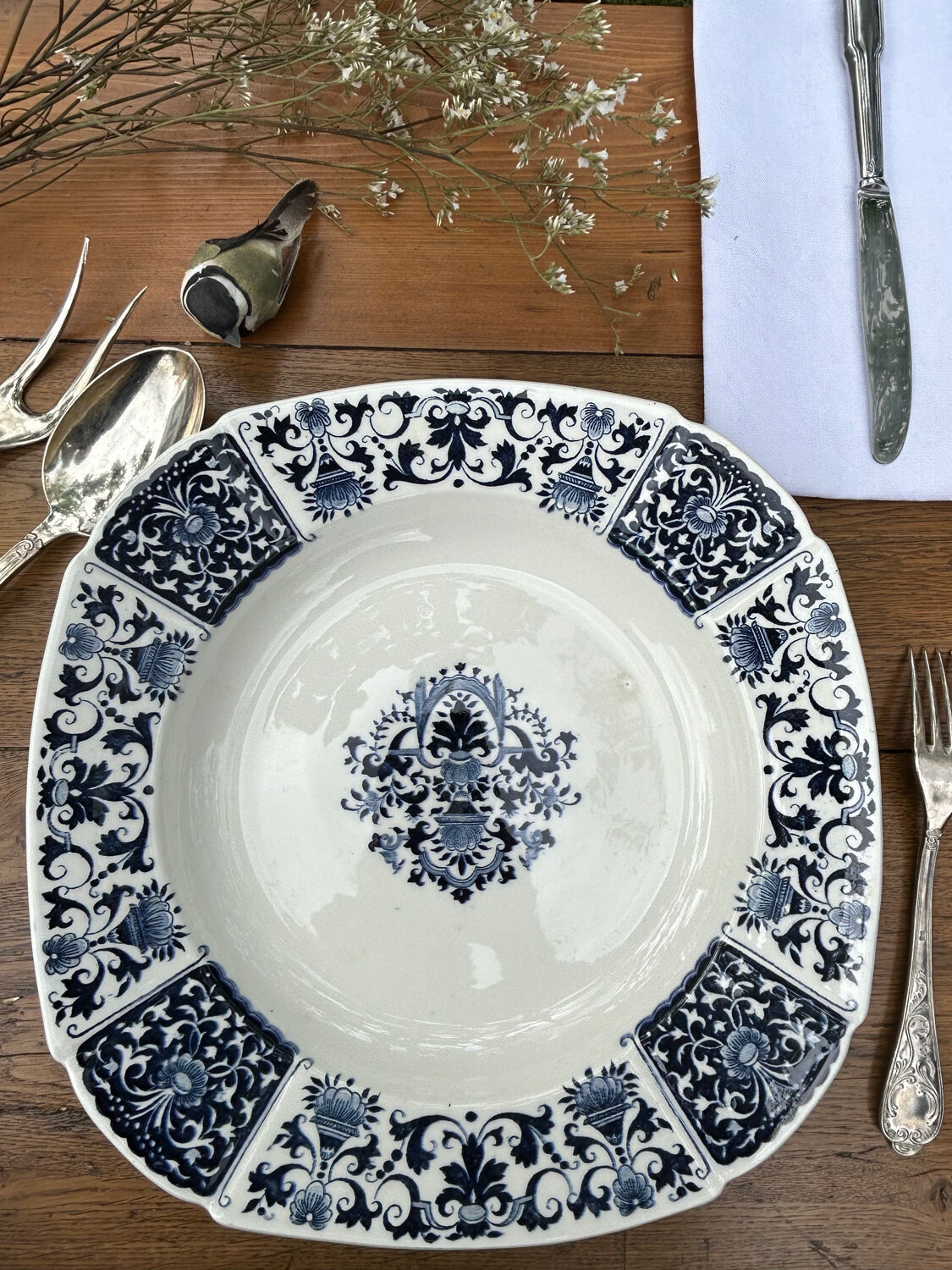 Blue square dish or Gien blue ibis