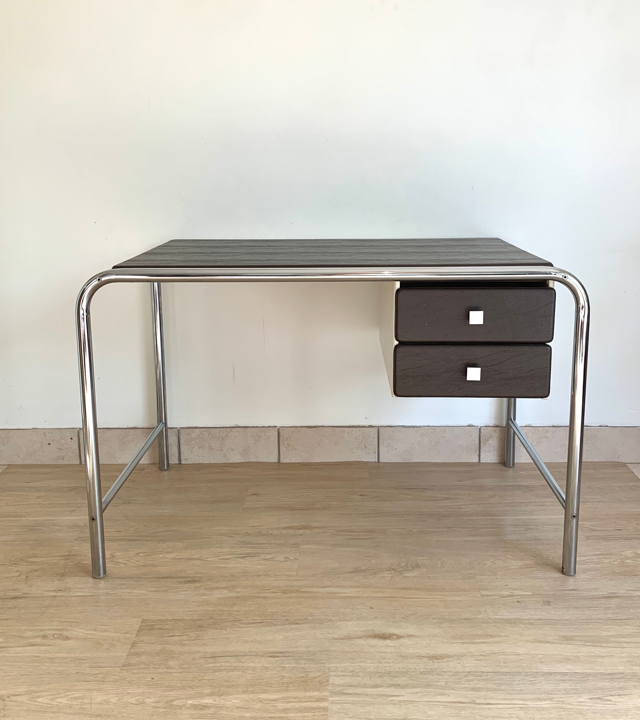Modernist office 1970 chrome metal and skai