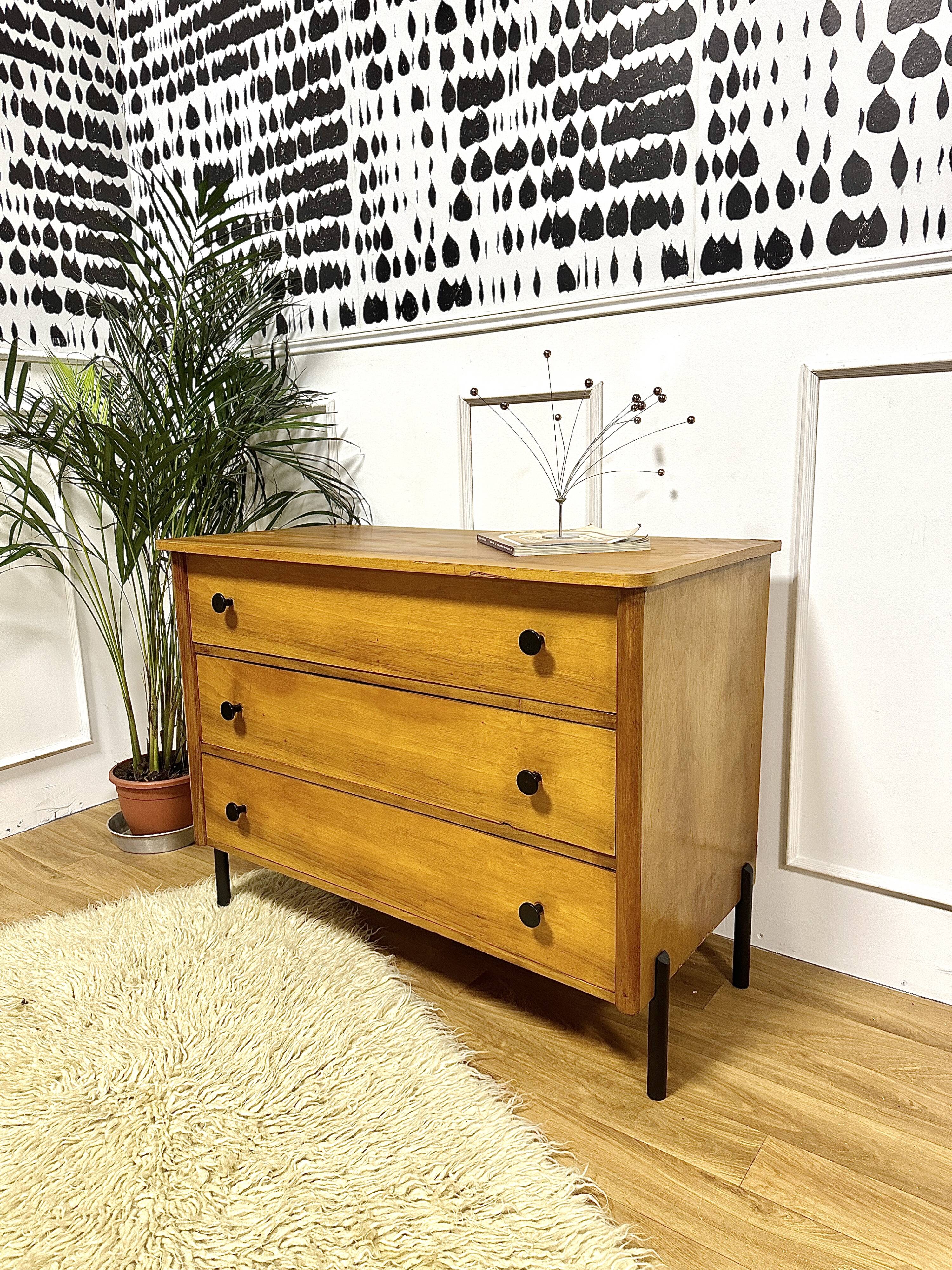 Vintage chest of drawers feet black metal
