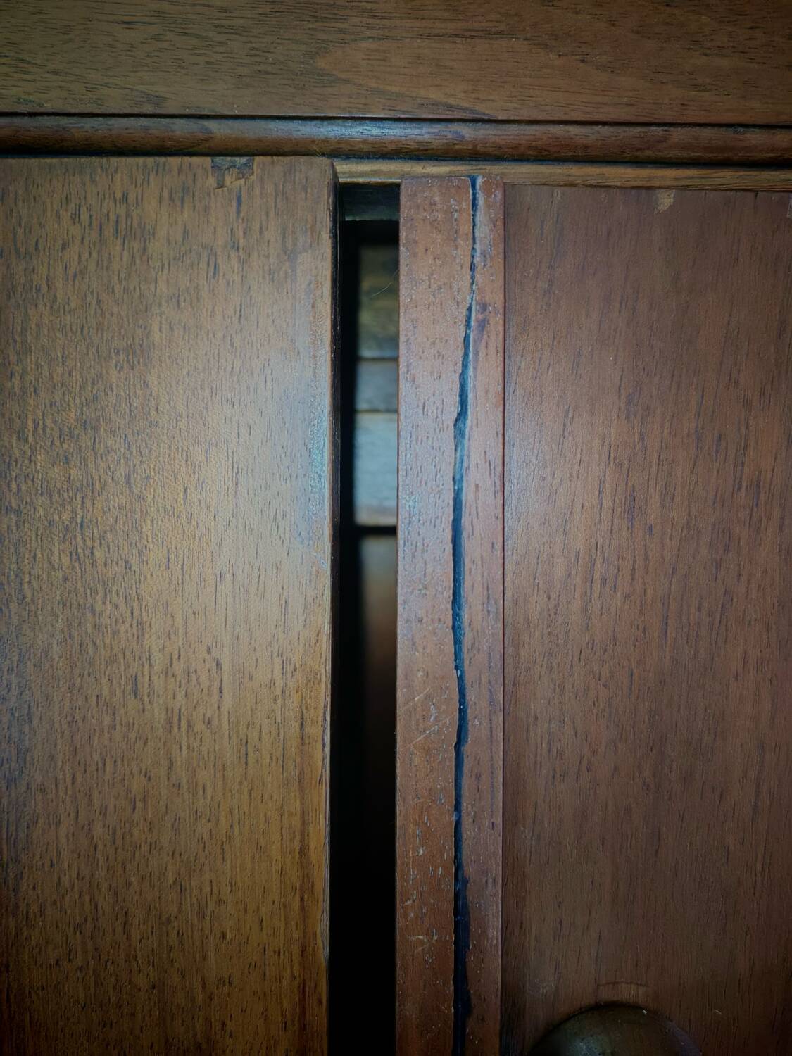 Gentleman's Wardrobe - English dressing armoire - Compacton