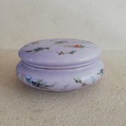 Bonbonnière ancienne en porcelaine
