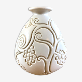 Sandstone vase from ventrillon in mougin Nancy