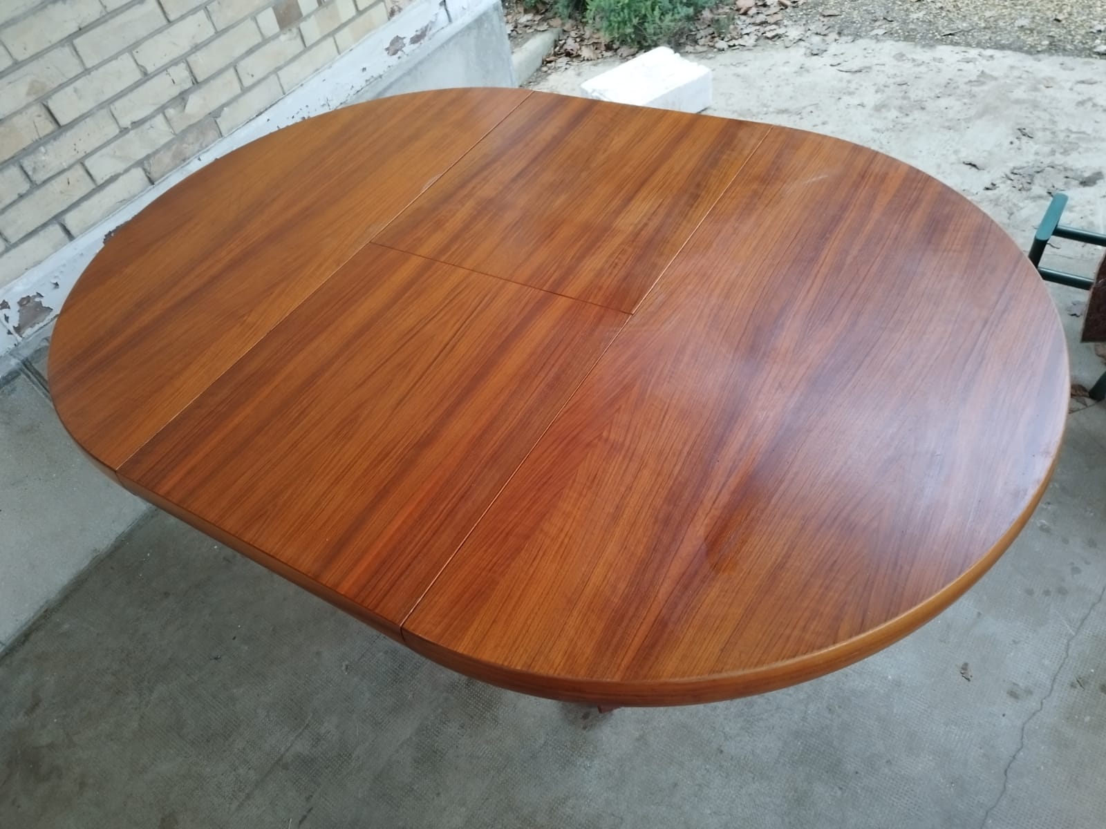 Vintage baumann round scandinavian table extendable a system