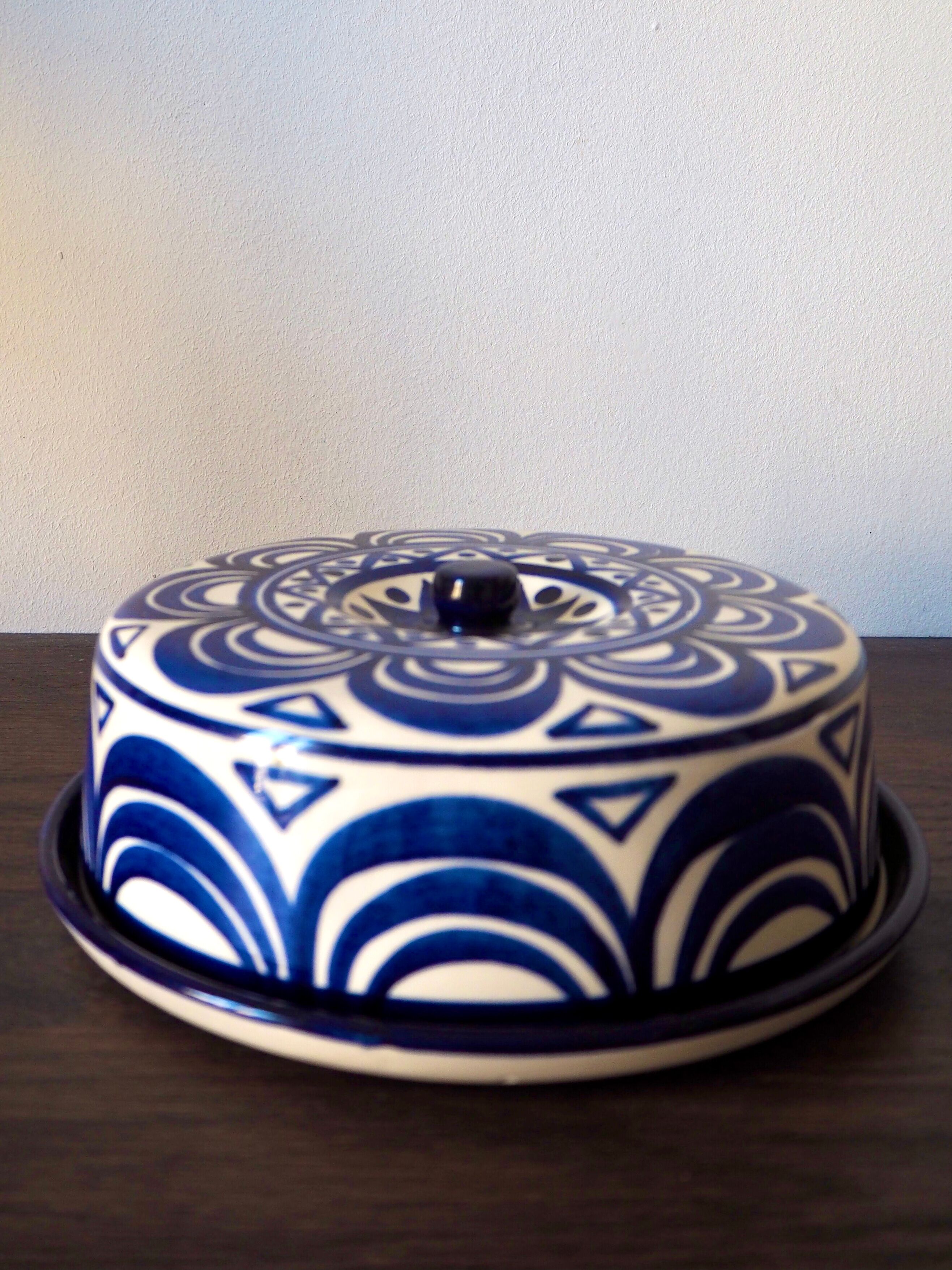 Breton covered dish St Jean de Bretagne