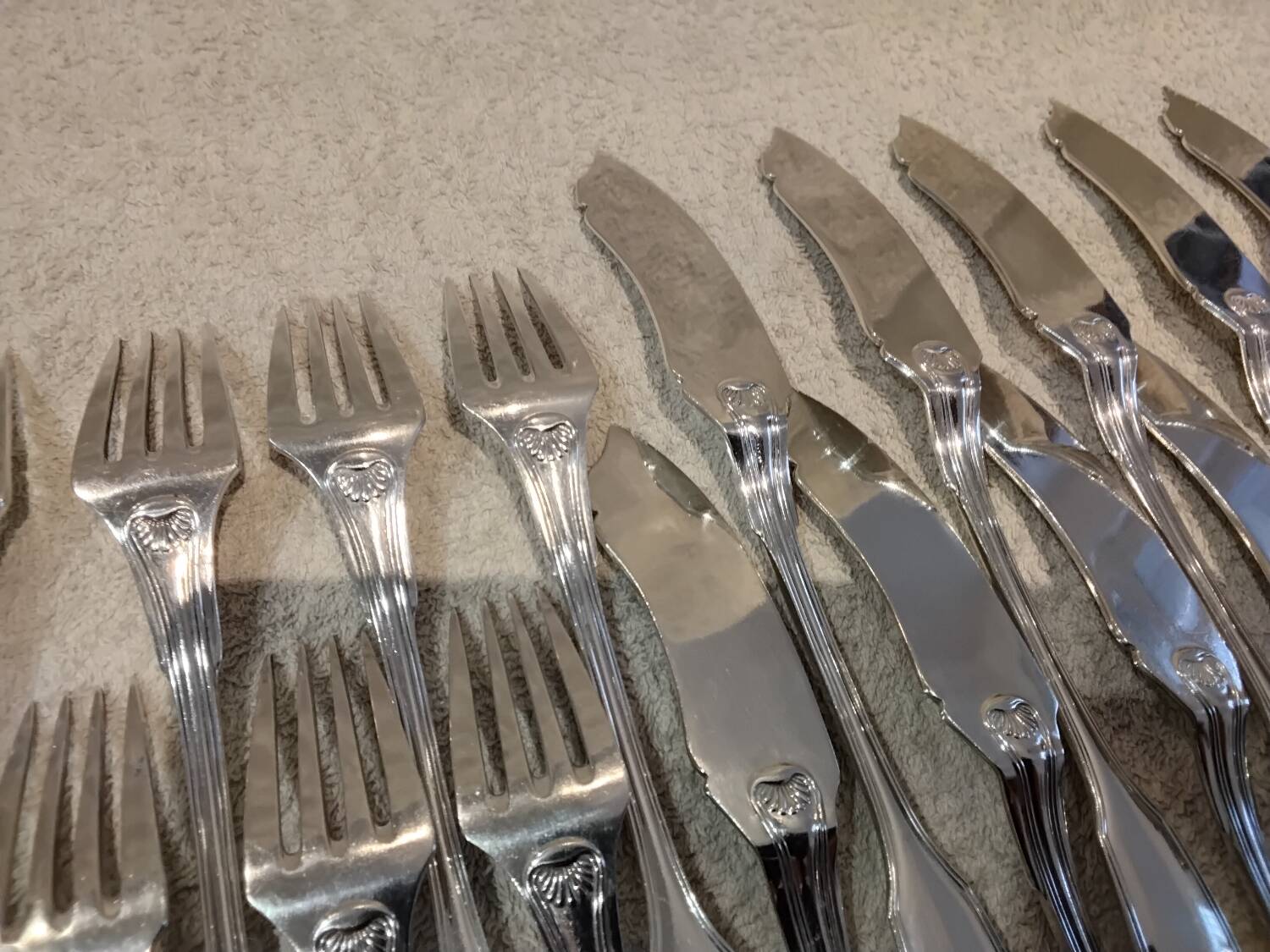 11 fish cutlery 23p silver plated metal goldsmith Cailar Bayard shell