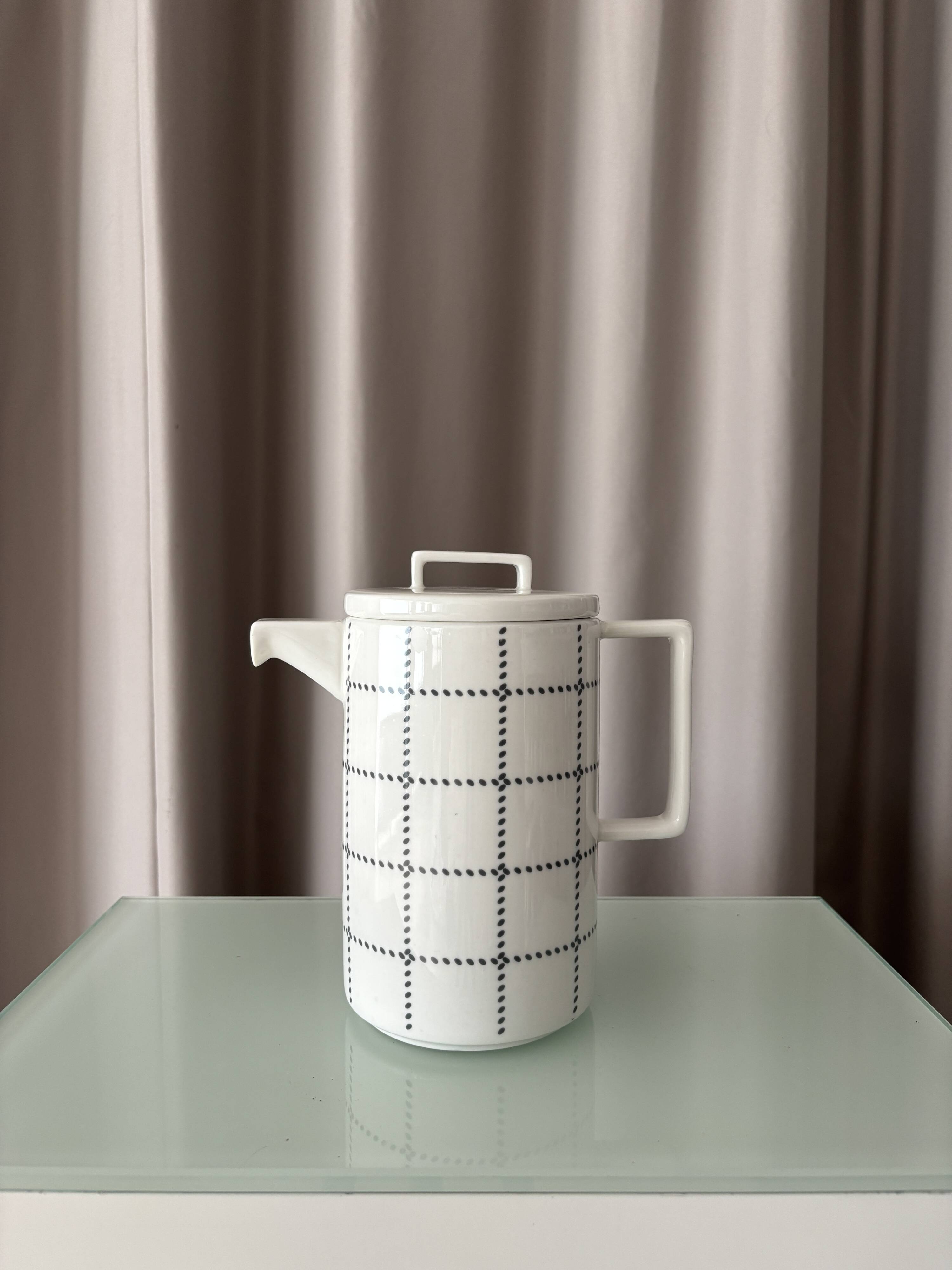 Vinga of Sweden Scandinavian Ceramic Teapot