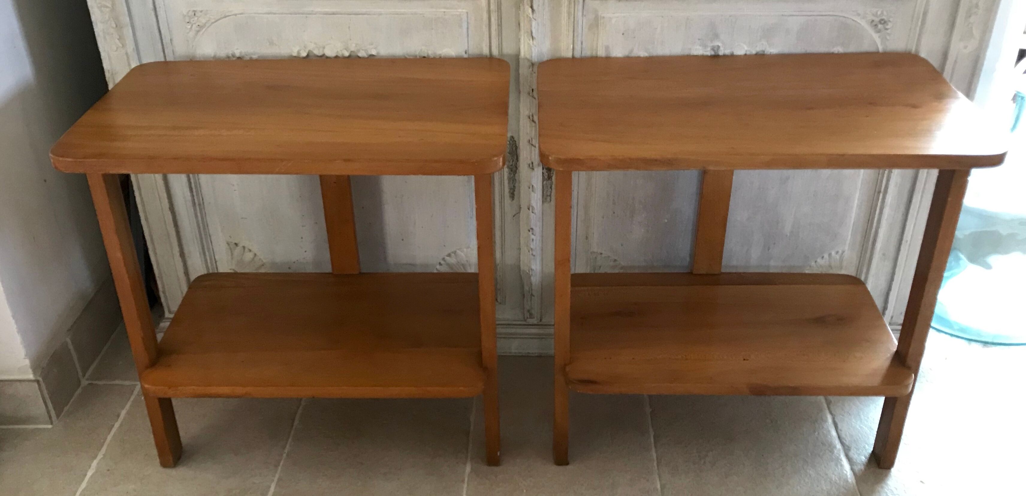 Tripod bedside table