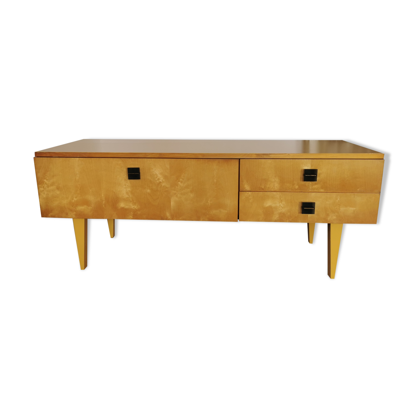 Vintage bass row 1970