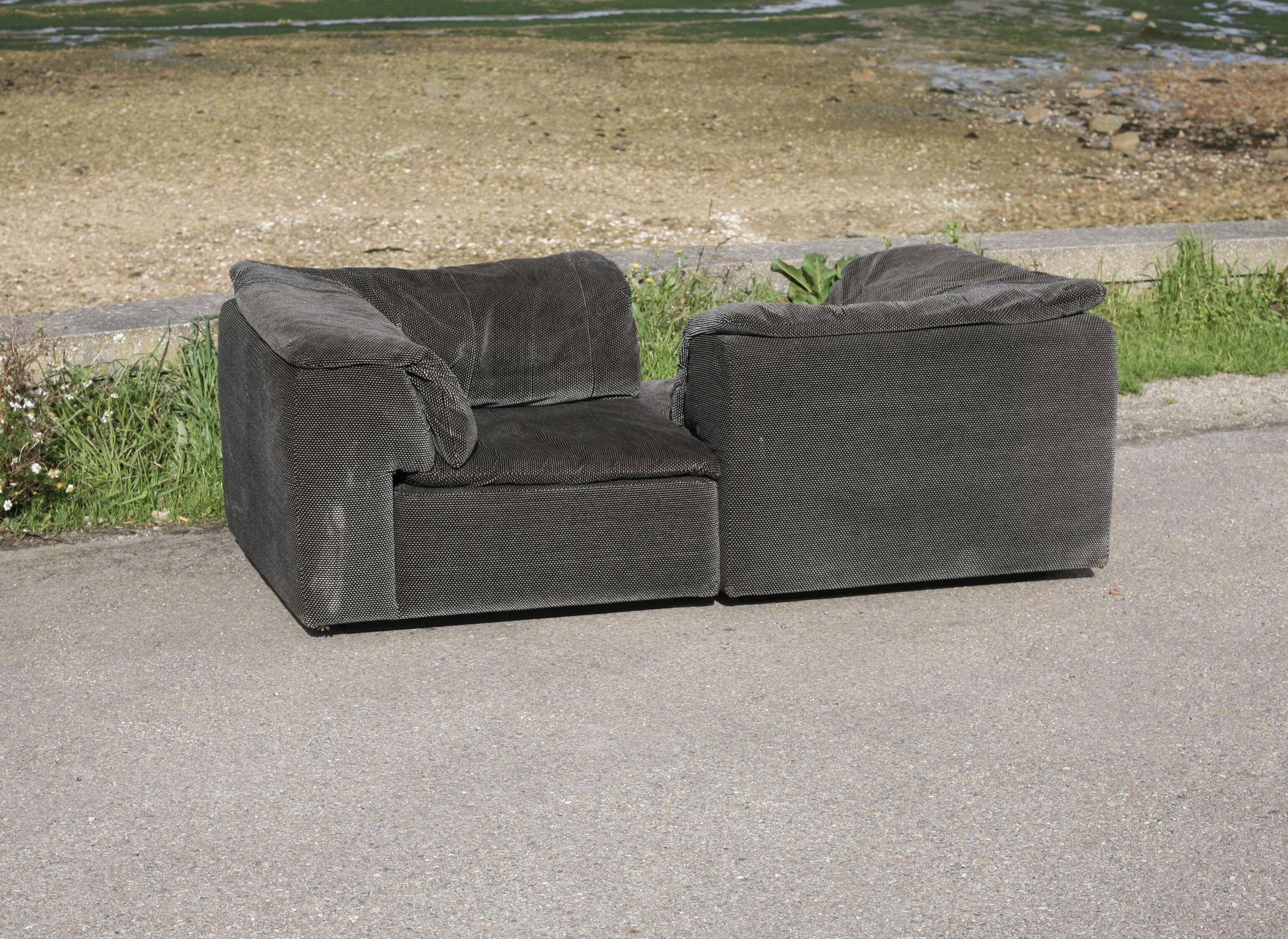 Hans Hopfer, Player sofa, Roche Bobois, 1972, composed of 2 modules.