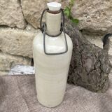 Bouteille en grès