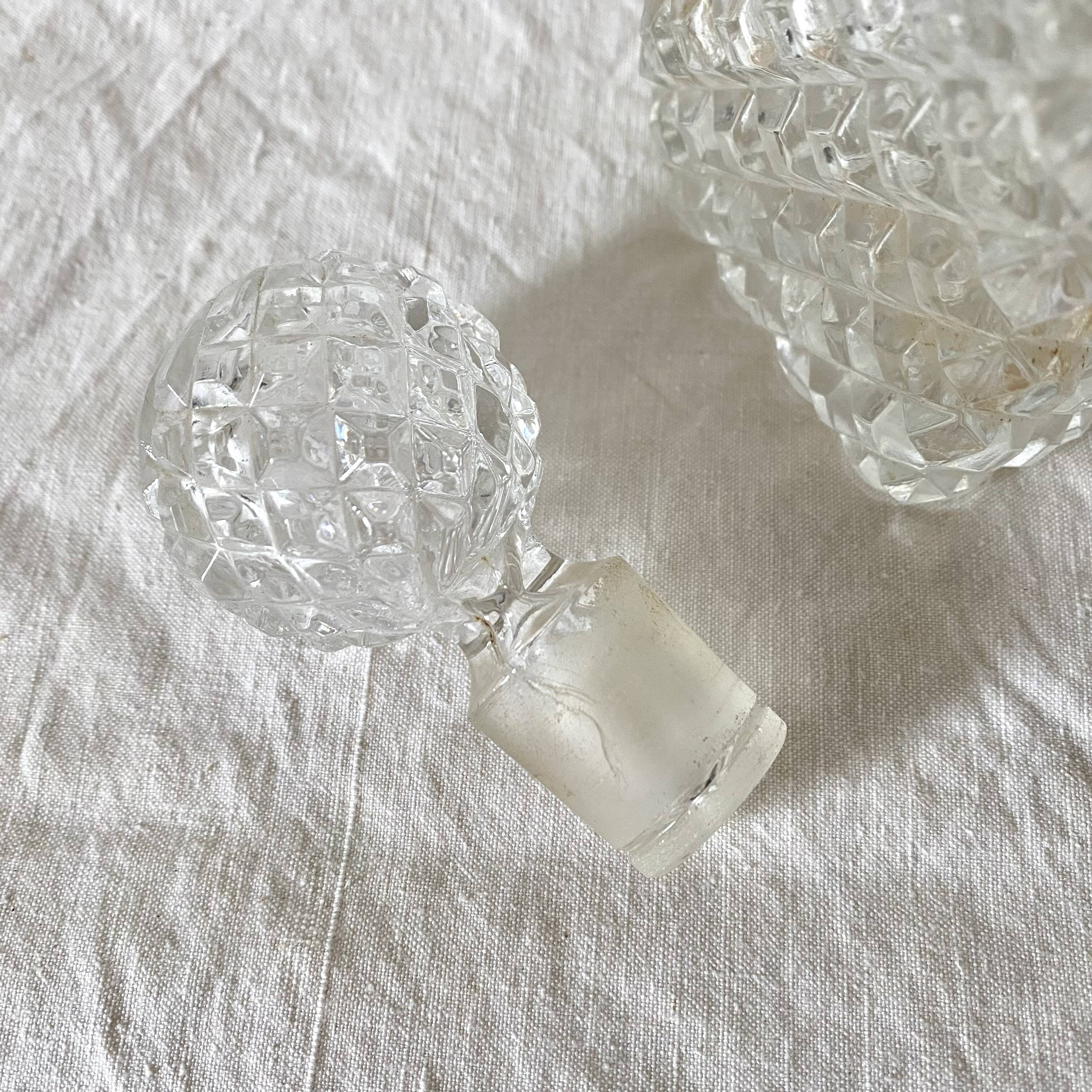 Vintage carafe ball stopper silver collar