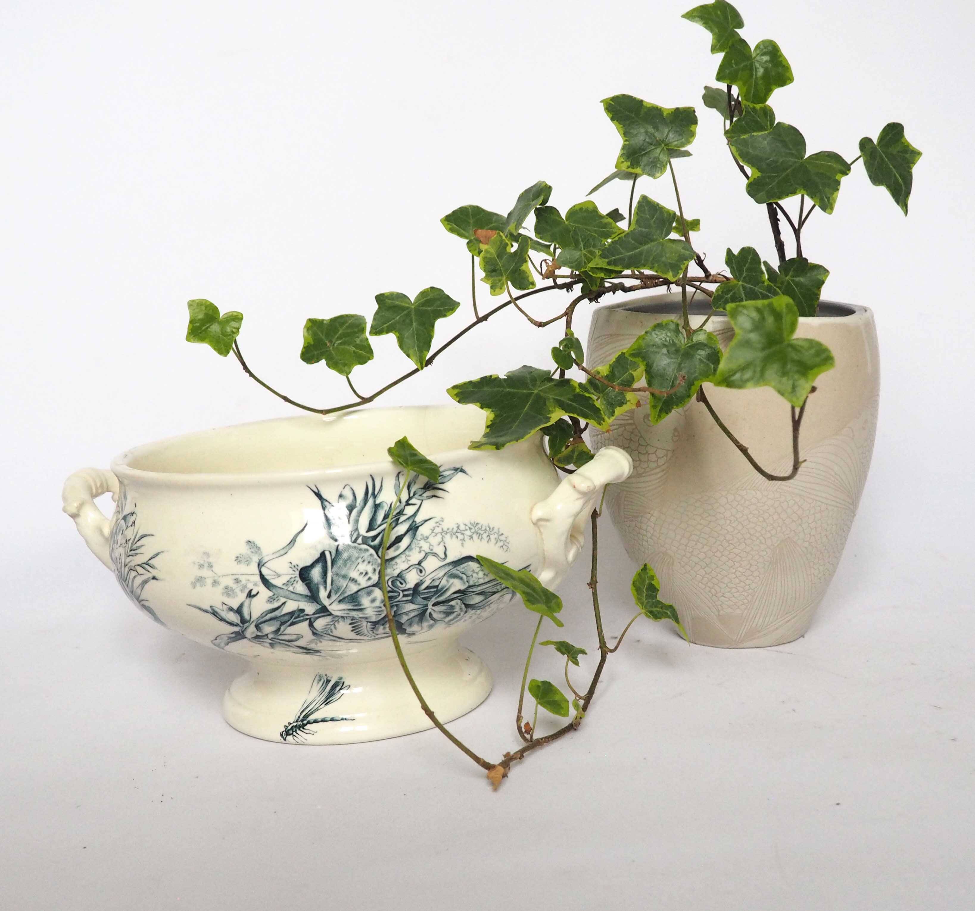 Dragonfly iron clay soup tureen