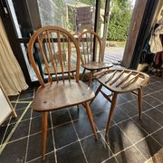 Lot 4 chaises Ercol BS 1960 JH 2056