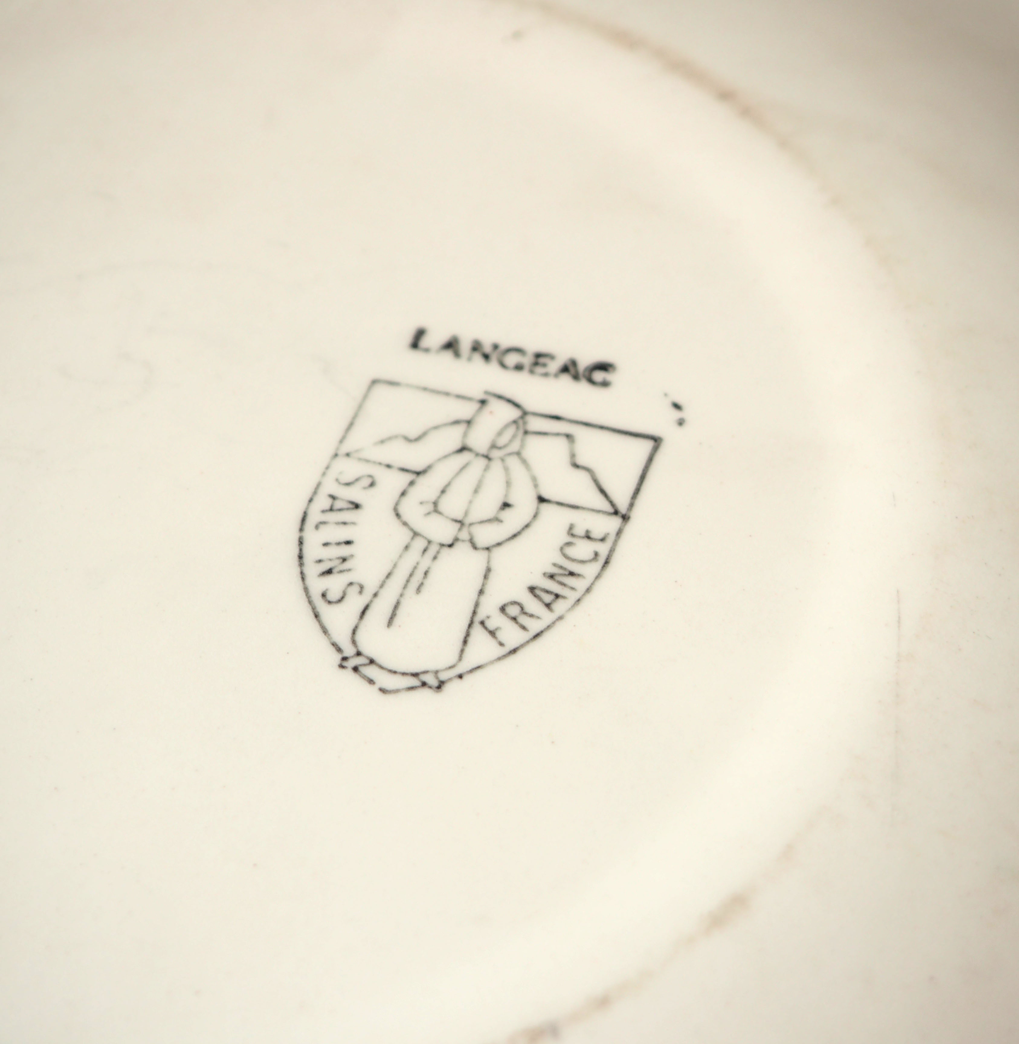 Set of 8 Langeac plates and dish