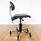 Giroflex office chair