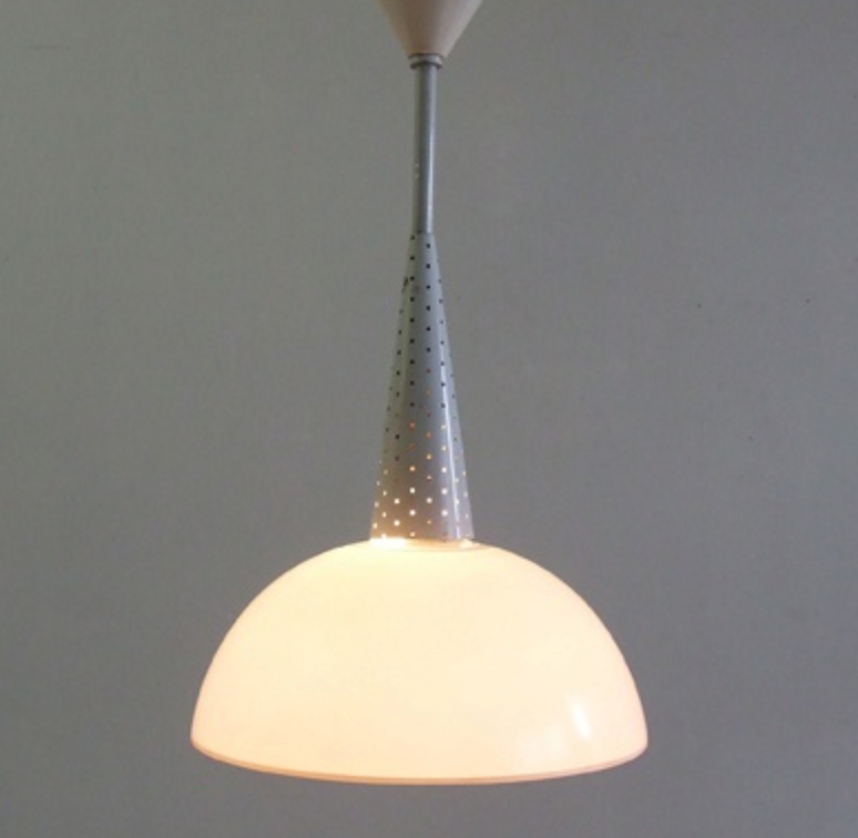 Suspension blanche par Holophane