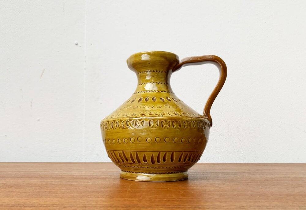 Italian pottery carafe from the mid-century by Aldo Londi for Bitossi, 1960s.