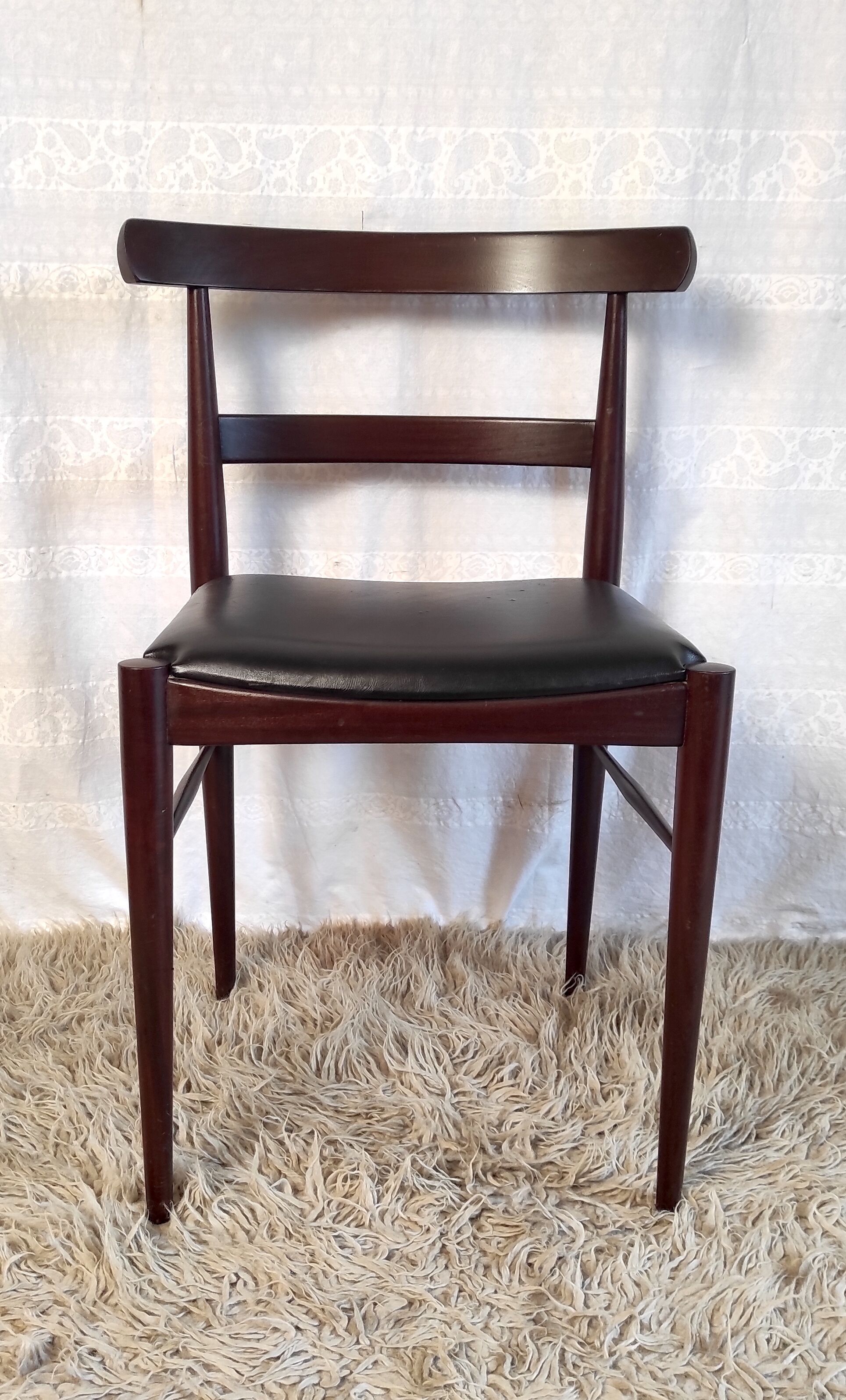 Chaise style scandinave en bois massif années 60