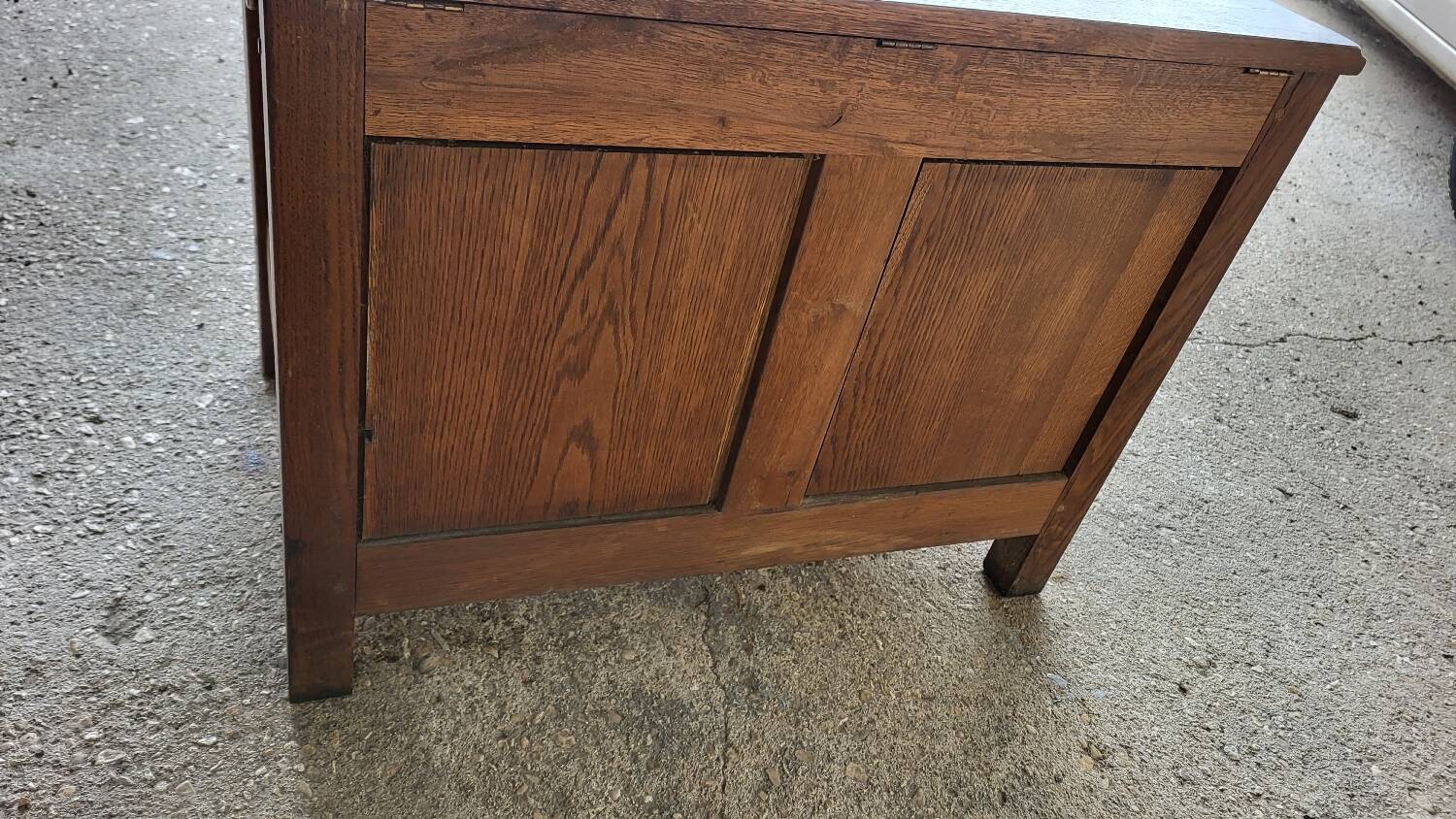 Solid oak wooden chest