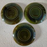 3 cups and saucers in bamboo decor slip