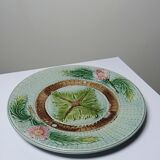Polychrome slipware dessert plate, with a floral decoration, early 20th century.