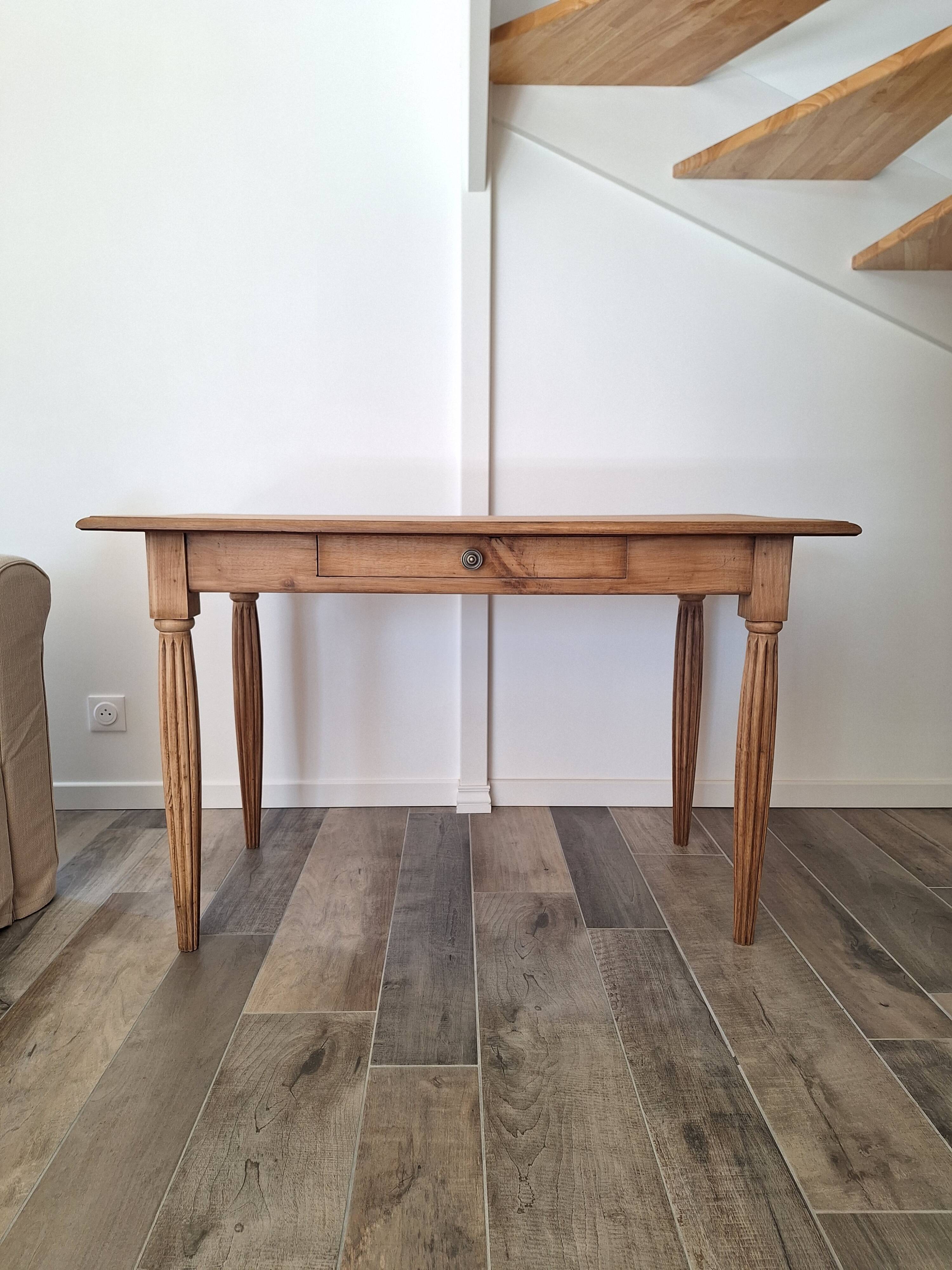 Country style oak farmhouse desk / table