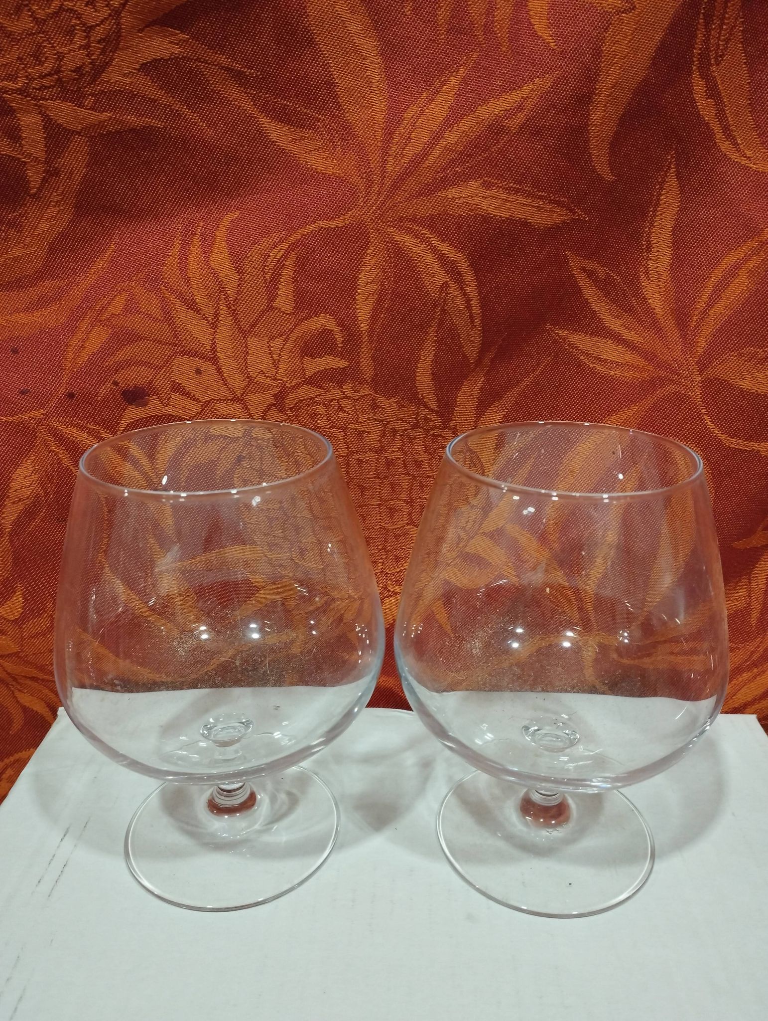 paire de deux grands verres à cognac de dégustation