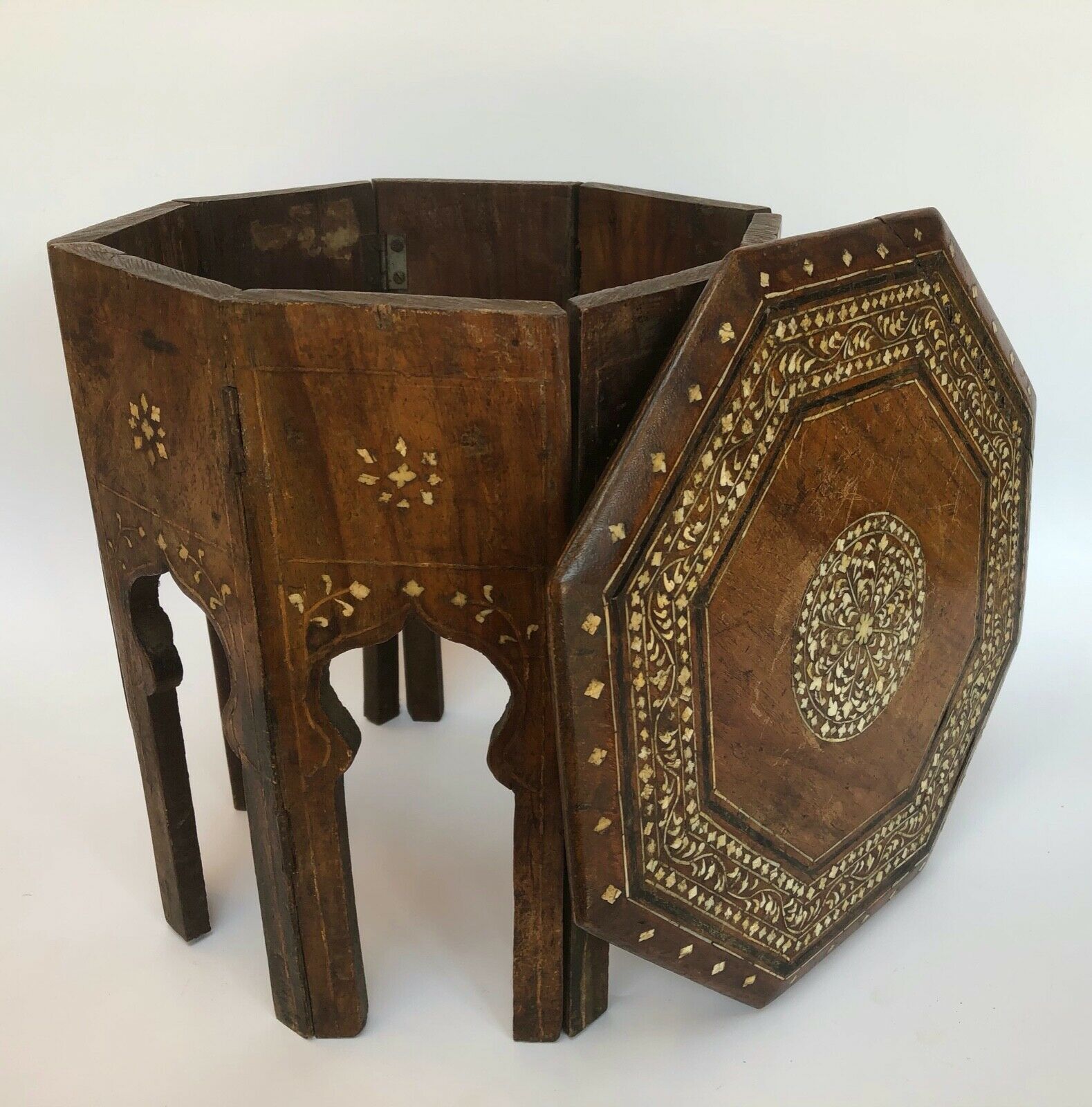Table a the syrian travel middle east marquetry inlay 19th