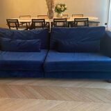 Canapé en velours bleu marine