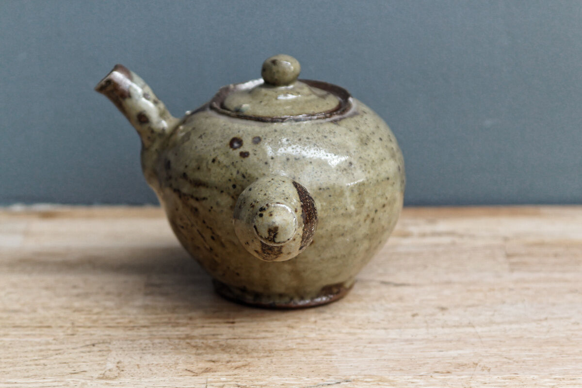 Artisanal teapot in glazed sandstone