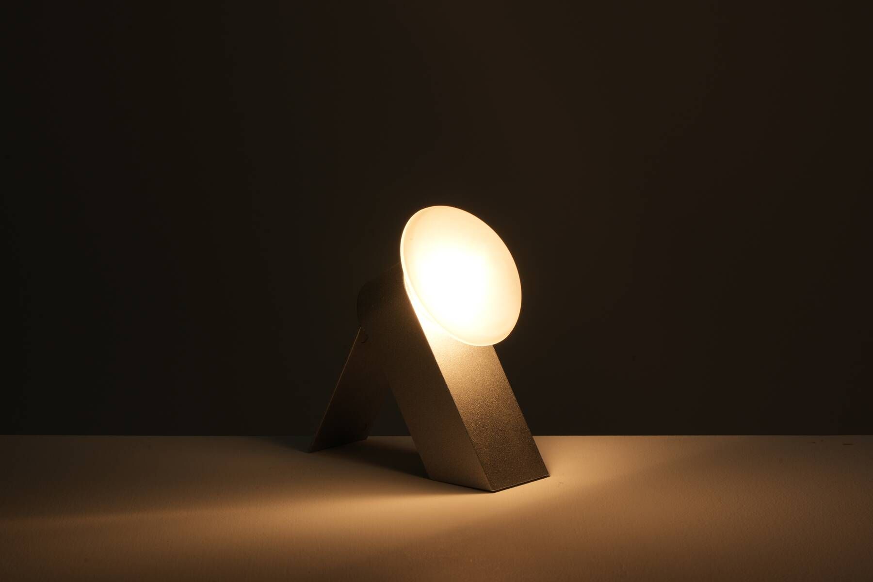 Piero Castiglioni Sillaba lampe pour Fontana Arte circa 1980